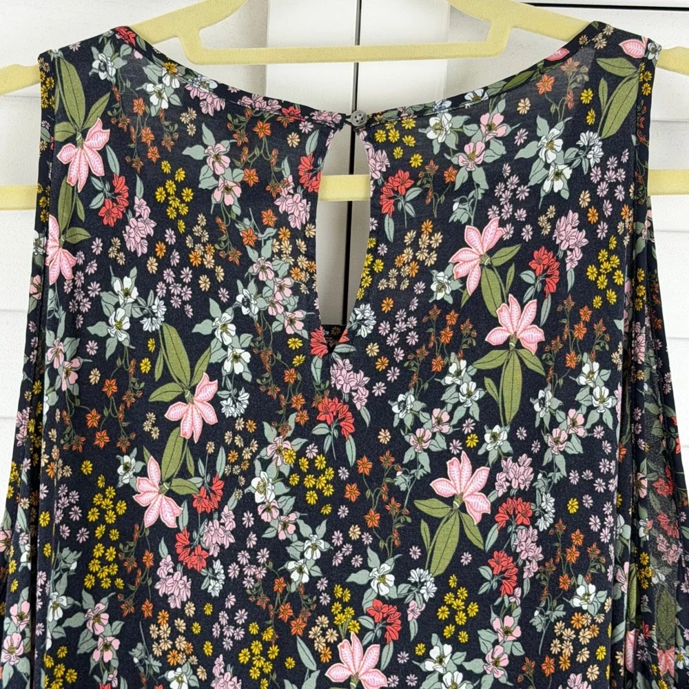LOFT Tank Top Women XXL Navy Floral Sleeveless Keyhole Back Flowy Blouse